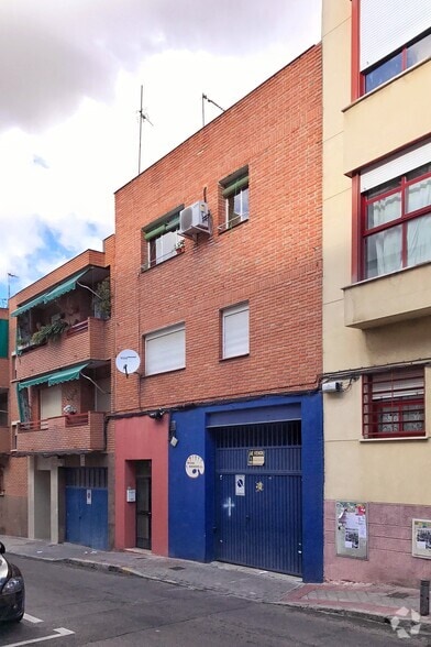 Calle de Sierra Molina, 31, Madrid, Madrid en venta - Foto principal - Imagen 1 de 2