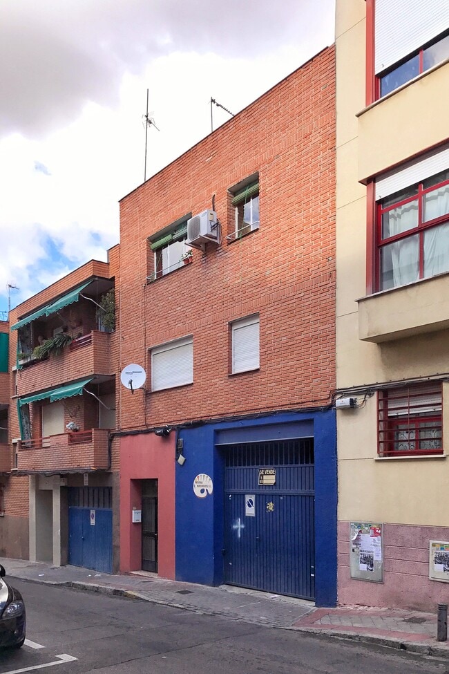 Más detalles de Calle de Sierra Molina, 31, Madrid - Edificio residencial​ en venta