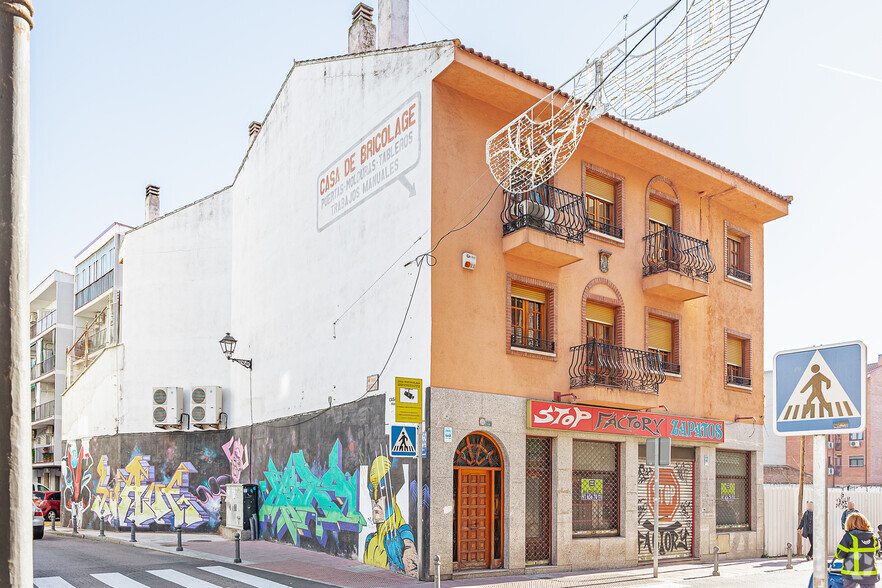 Calle los Curas, 44, Torrejón De Ardoz, Madrid en alquiler - Foto del edificio - Imagen 2 de 4