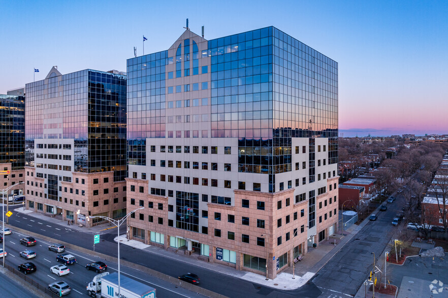 140 Boul Crémazie O, Montréal, QC en alquiler - Foto del edificio - Imagen 2 de 5