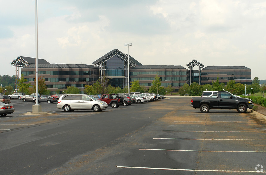 500 Clinton Center Dr, Clinton, MS en alquiler - Foto del edificio - Imagen 3 de 16