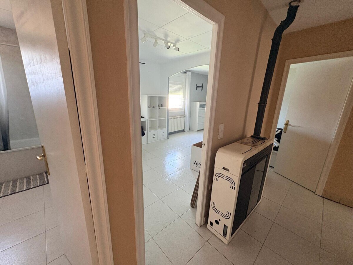 Cervera, LER 25200 - Unidad 1 -  - Foto del interior - Image 1 of 31