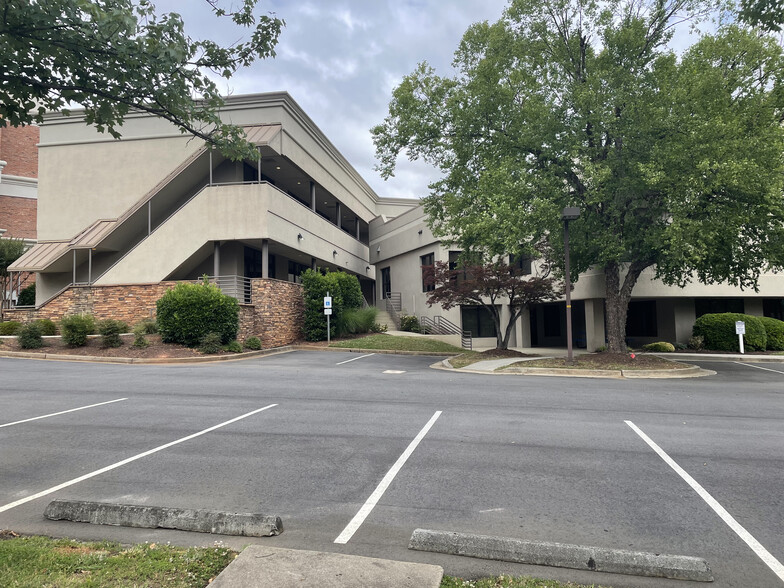 19600 W Catawba Ave, Cornelius, NC en alquiler - Foto del edificio - Imagen 3 de 5