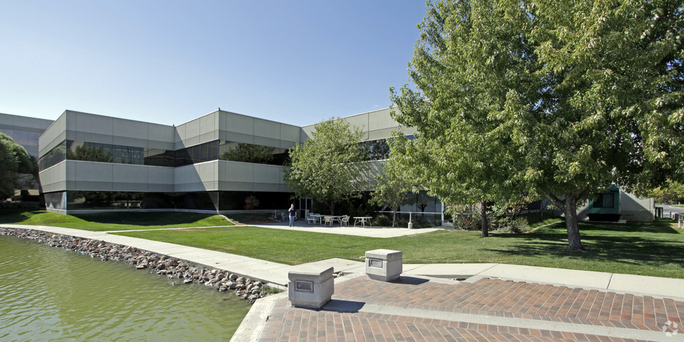 5245 Yeager Rd, Salt Lake City, UT en alquiler - Foto del edificio - Imagen 3 de 3