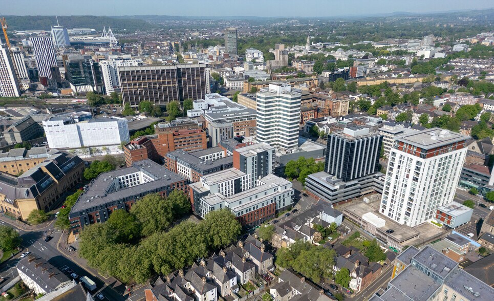 30-36 Newport Rd, Cardiff en venta - Foto del edificio - Imagen 3 de 7