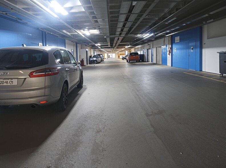 Nave en Madrid, Madrid en venta - Foto del edificio - Imagen 2 de 24