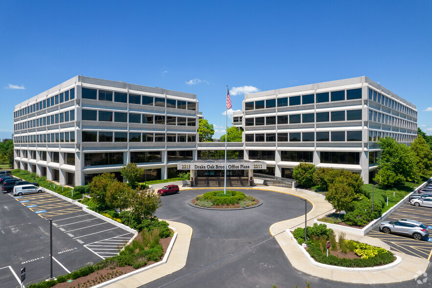 2211-2215 S York Rd, Oak Brook, IL en alquiler - Foto del edificio - Imagen 1 de 28