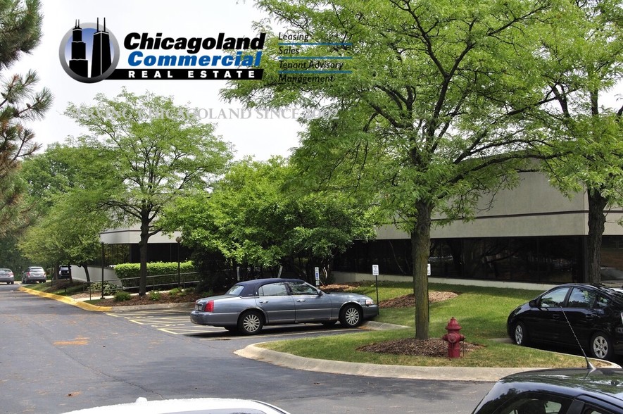 1251 N Plum Grove Rd, Schaumburg, IL en alquiler - Foto del edificio - Imagen 1 de 14