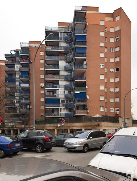 Avenida Nuevo Versalles, 201, Fuenlabrada, Madrid en venta - Foto del edificio - Imagen 3 de 3