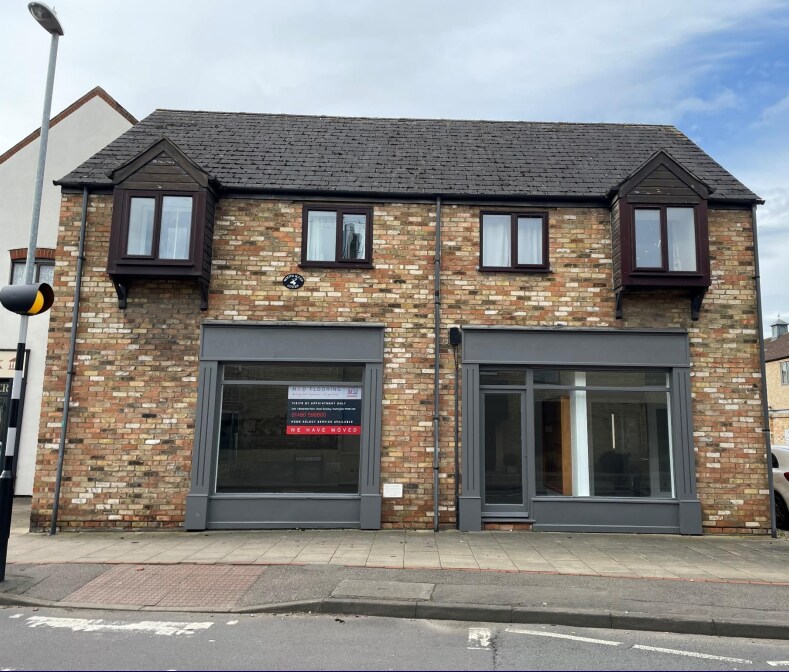 15-17 White Hart Ct, St Ives en alquiler Foto principal- Imagen 1 de 2