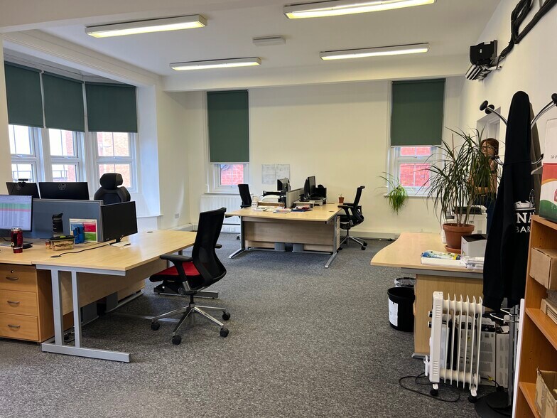 36-38 Church Rd, Burgess Hill en alquiler - Foto del interior - Imagen 1 de 12