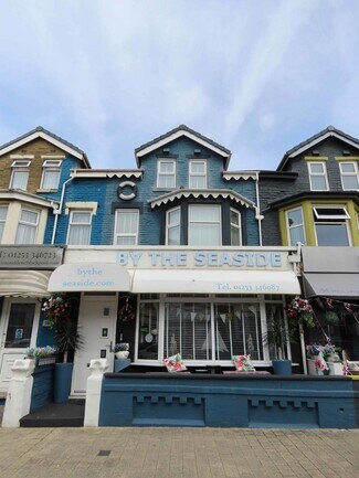 Más detalles de 22 St. Chads Rd, Blackpool - Hoteles y hospedaje en venta