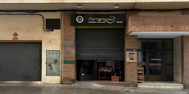 Más detalles de Local en alquiler