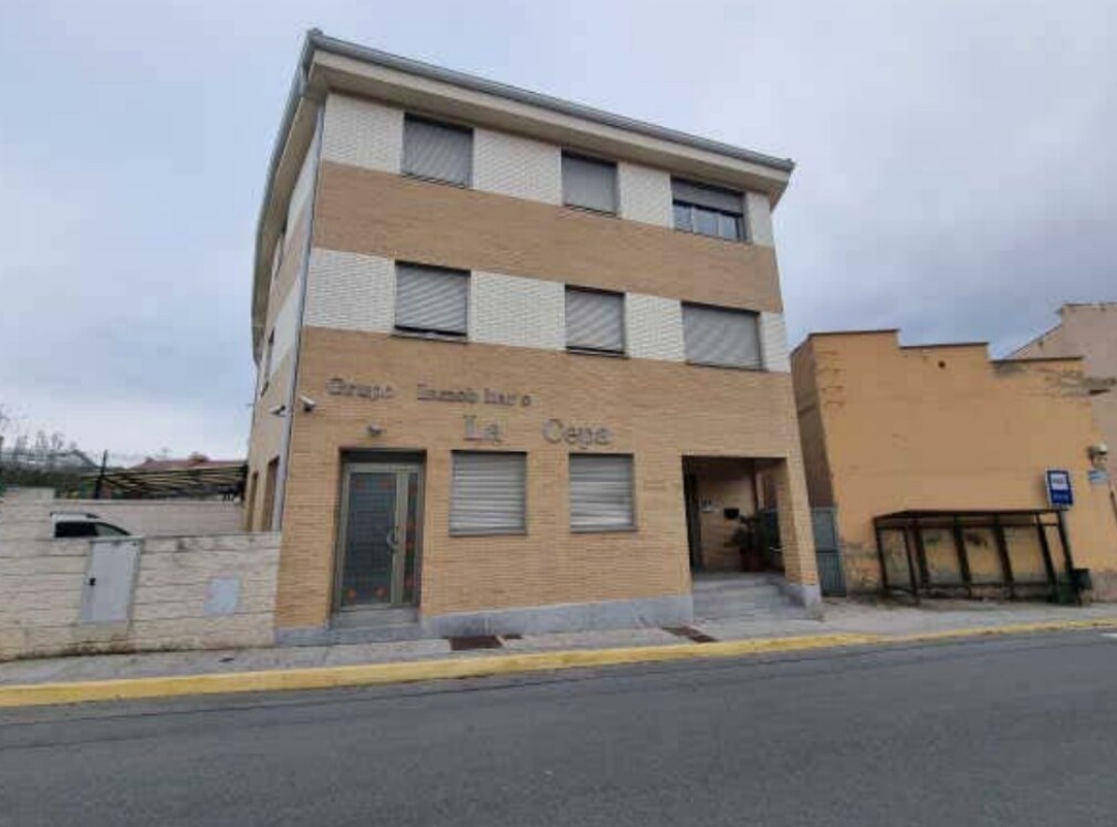Edificio residencial en La Lastrilla, Segovia en venta Foto principal- Imagen 1 de 2