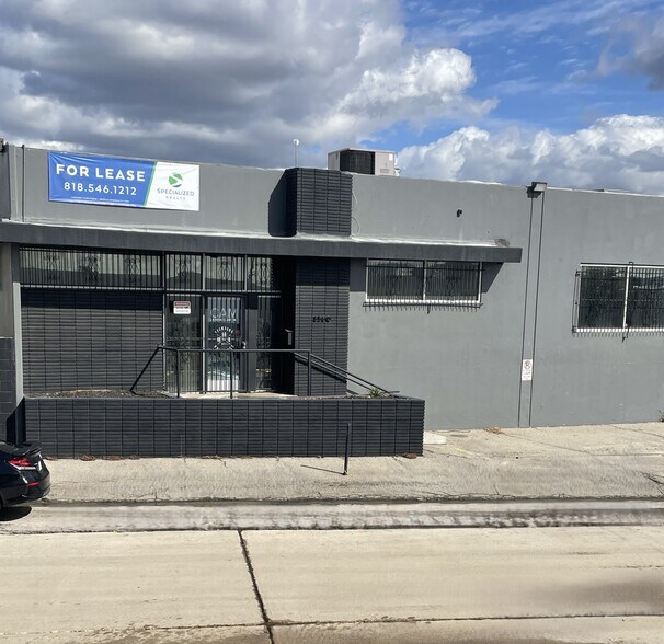 8560 Tujunga Ave, Sun Valley, CA en alquiler - Foto del edificio - Imagen 2 de 11