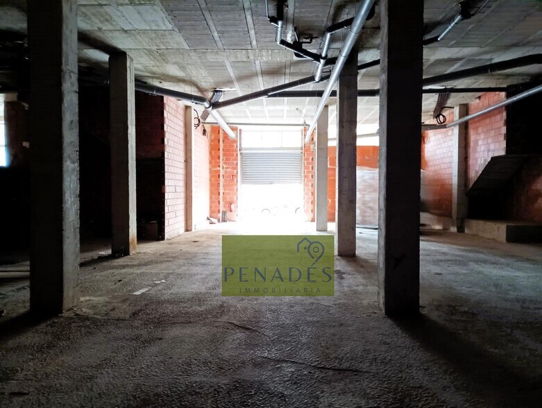 Local en Ontinyent, Valencia en alquiler - Foto del edificio - Imagen 2 de 12