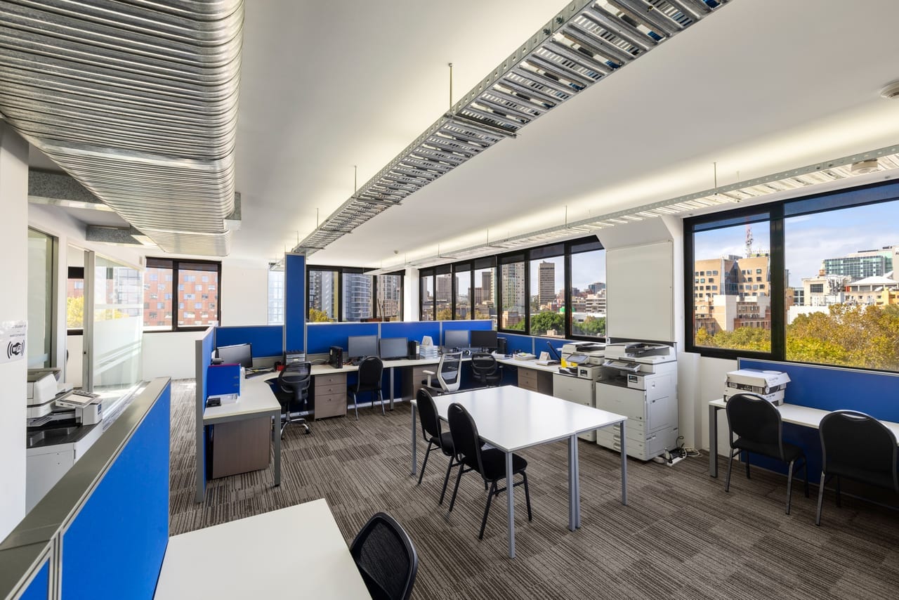 579 Harris St, Ultimo en alquiler Foto del interior- Imagen 1 de 5