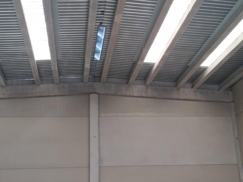 Nave en Riba-roja de Túria en alquiler - Foto del edificio - Imagen 3 de 6