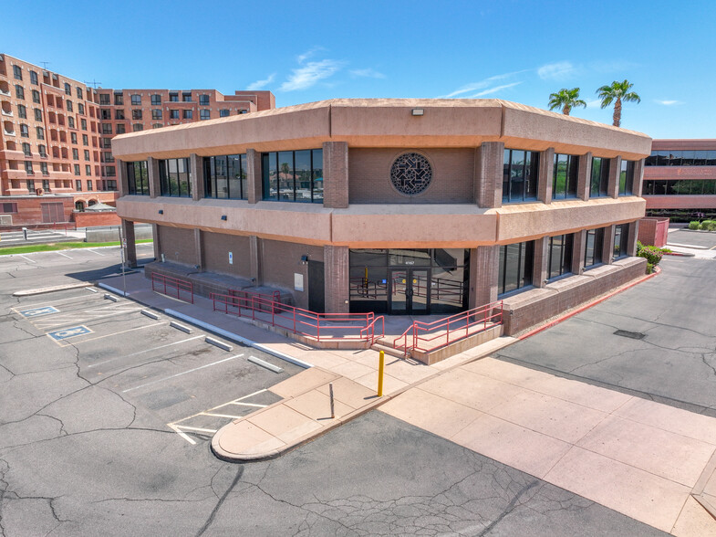 4167 N Scottsdale Rd, Scottsdale, AZ en alquiler - Foto del edificio - Imagen 1 de 5