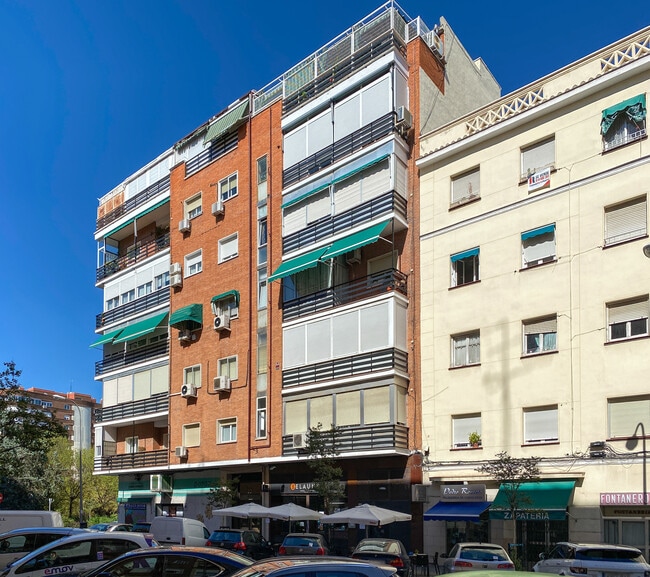 Más detalles para Calle Víctor Andrés Belaunde, 22, Madrid - Edificio residencial​ en venta