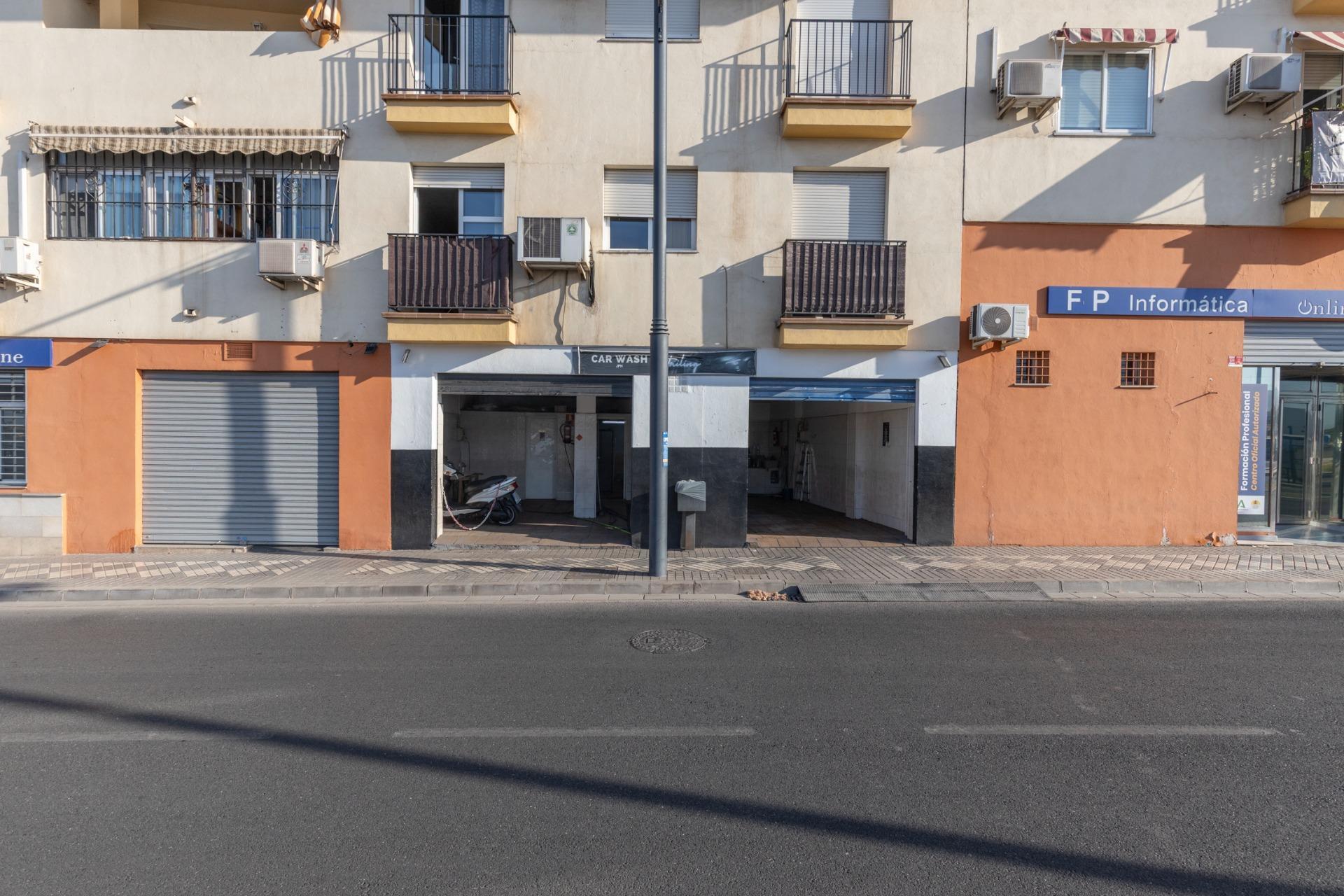 Local en Maracena, Granada en venta Foto del edificio- Imagen 1 de 21