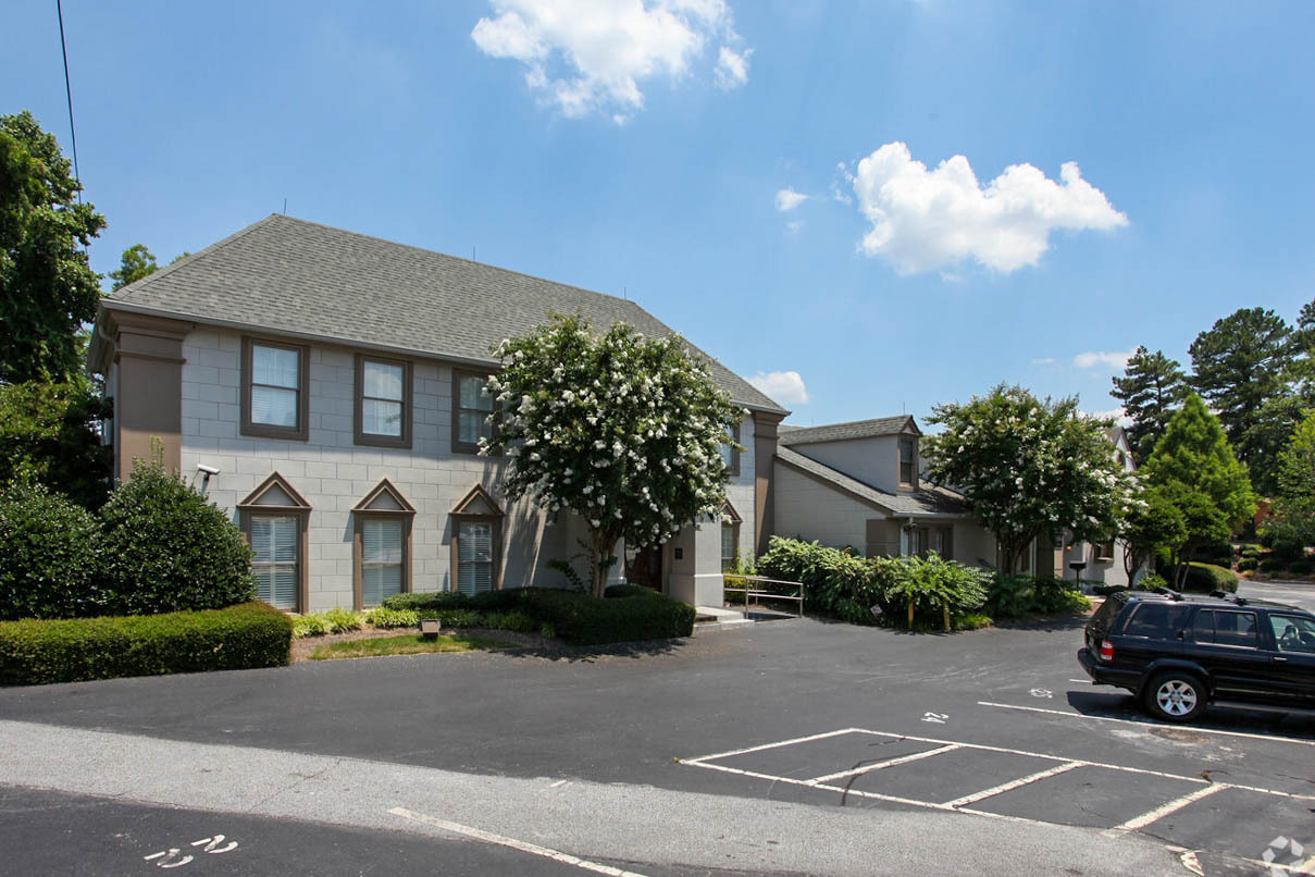 5984 S Norcross Tucker Rd, Norcross, GA en venta Foto principal- Imagen 1 de 40