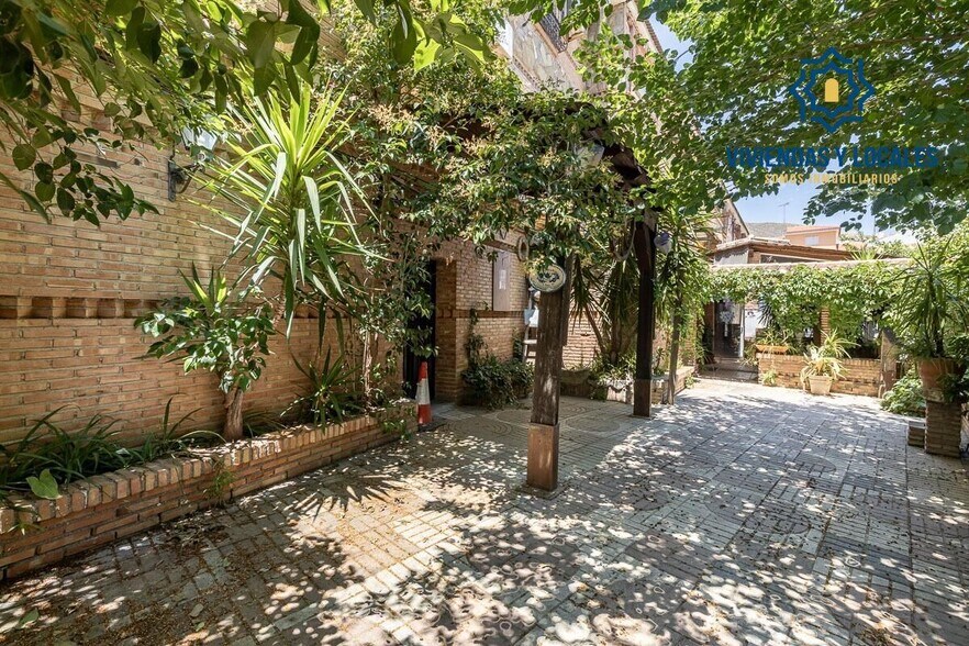 Local en Cenes de la Vega, Granada en venta - Foto del edificio - Imagen 2 de 40