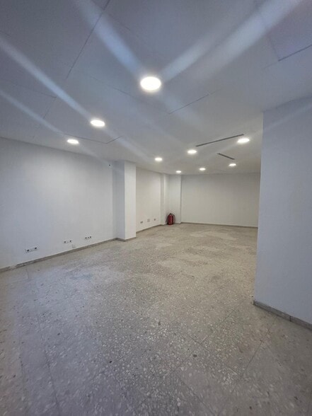 Local en Córdoba, Córdoba en venta - Foto del edificio - Imagen 2 de 10