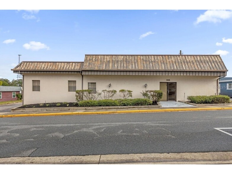 206 N 3rd St, Leesburg, FL en venta - Foto del edificio - Imagen 2 de 40