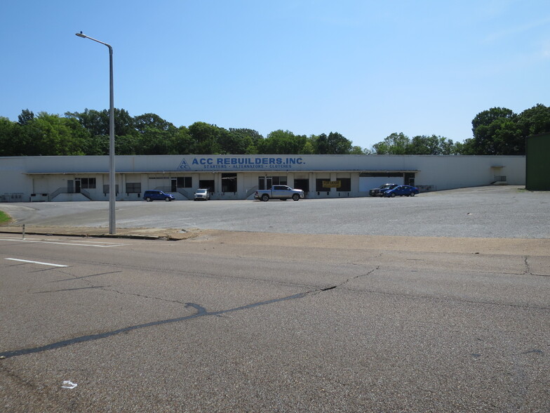 843-863 E. H. Crump Blvd, Memphis, TN en alquiler - Foto del edificio - Imagen 1 de 16