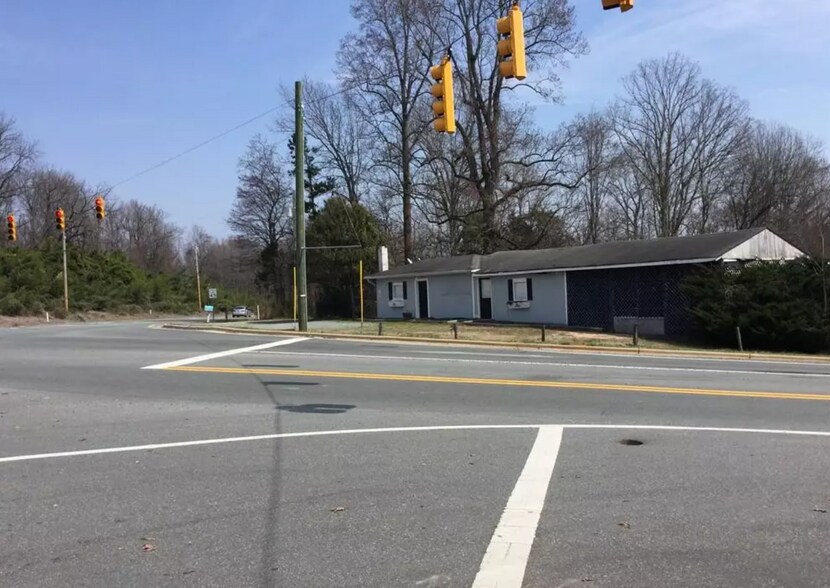 4105 Old Hillsborough Rd, Mebane, NC en venta - Foto principal - Imagen 1 de 10