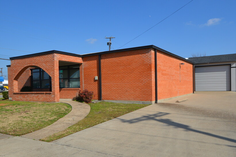 202 S Walker St, Mesquite, TX en venta - Foto del edificio - Imagen 1 de 11