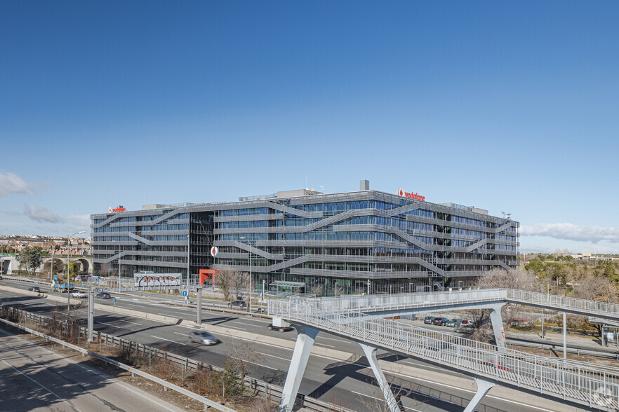 Oficinas en Madrid, MAD en alquiler - Foto del edificio - Imagen 3 de 4