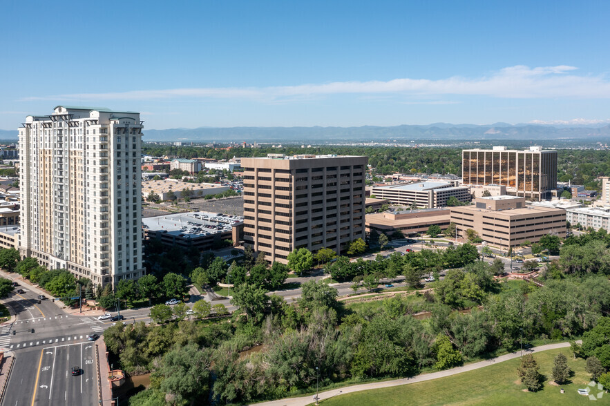 4500 S Cherry Creek Dr, Denver, CO en alquiler - Vista aérea - Imagen 3 de 22