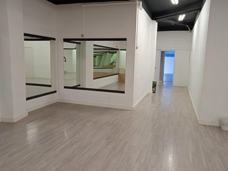 Local en Córdoba, Córdoba en venta - Foto del edificio - Imagen 2 de 13
