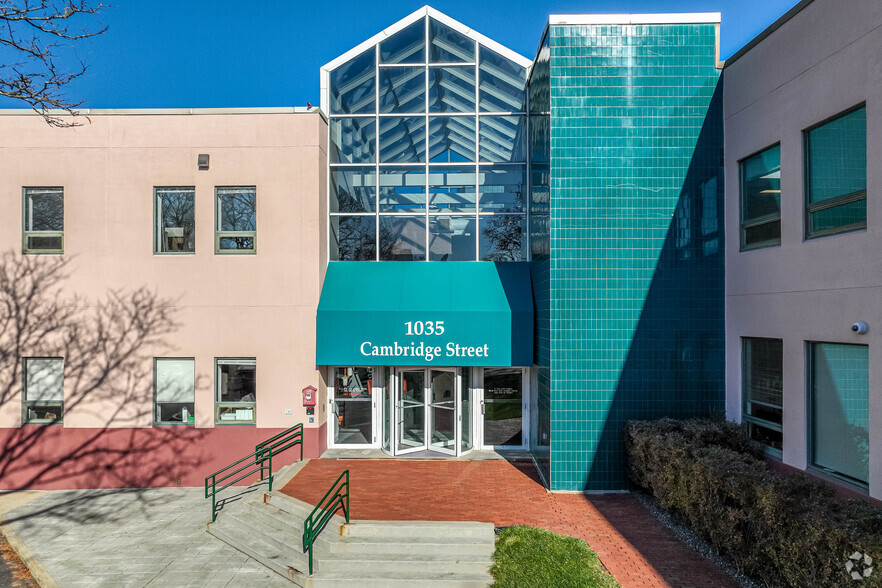 1035 Cambridge St, Cambridge, MA en alquiler - Foto del edificio - Imagen 1 de 2