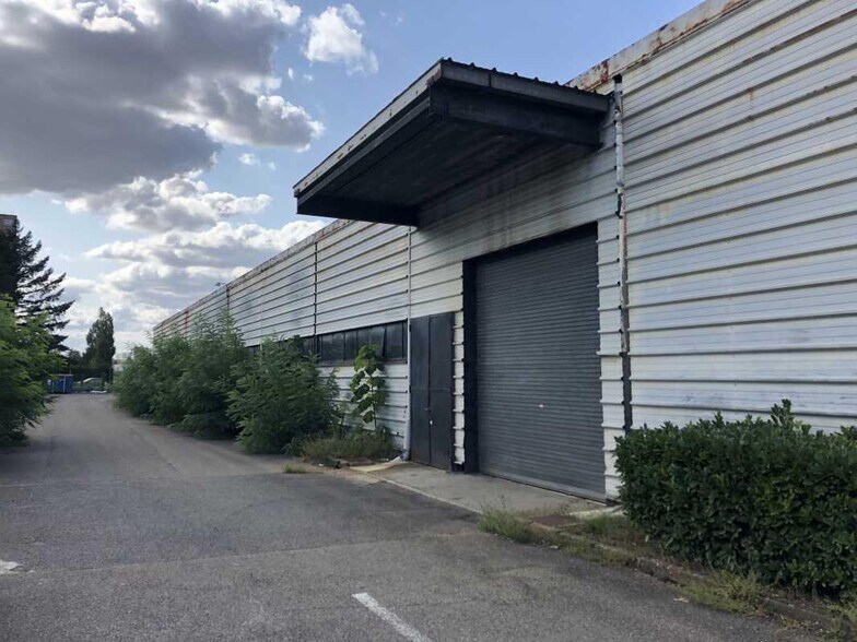 6 Rue Yves Toudic, Vénissieux en alquiler - Foto del edificio - Imagen 2 de 10