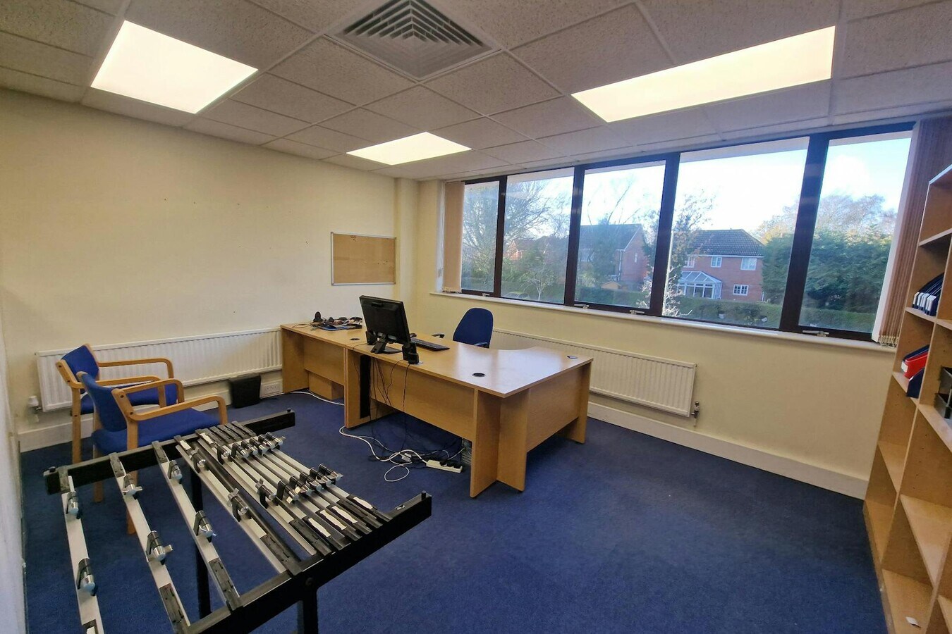 Campbell Rd, Bramley, SRY RG26 5EG - Unidad 19 -  - Foto del interior - Image 2 of 6