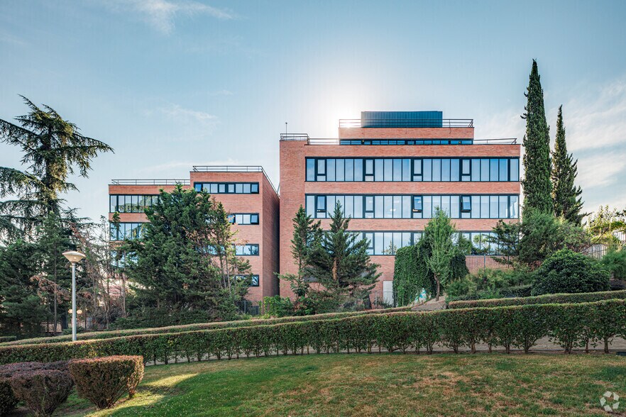 Oficina en Pozuelo de Alarcón, Madrid en alquiler - Foto del edificio - Imagen 1 de 1