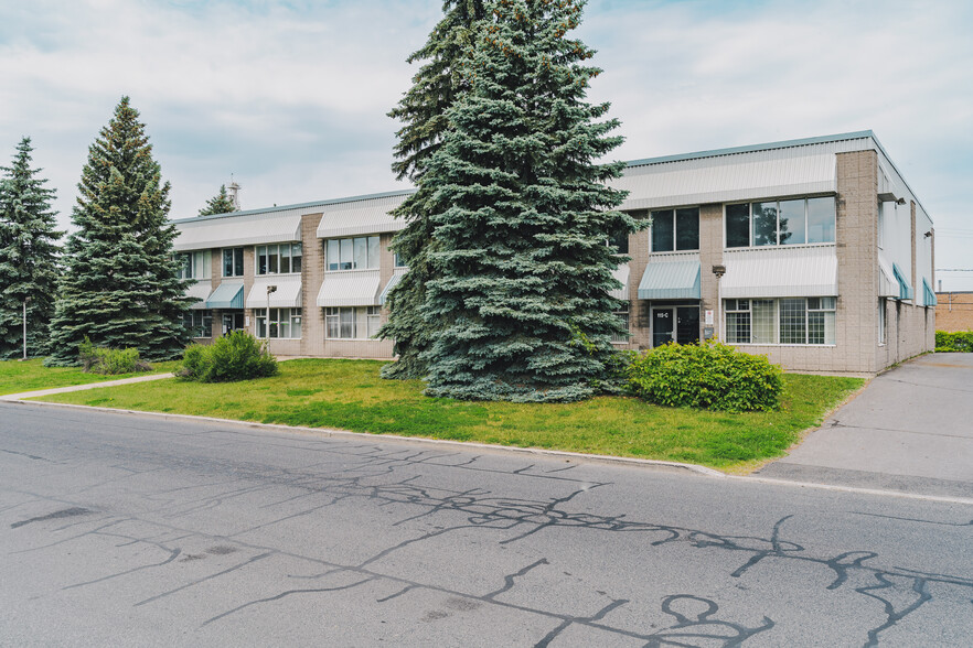 115 Rue de Vaudreuil, Boucherville, QC en alquiler - Foto del edificio - Imagen 1 de 15