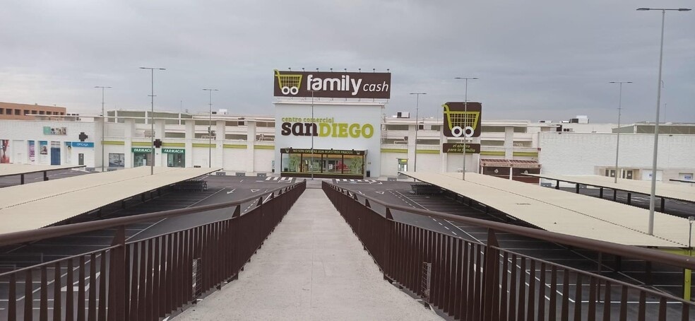 Local en Lorca, Murcia en venta - Foto del edificio - Imagen 3 de 9