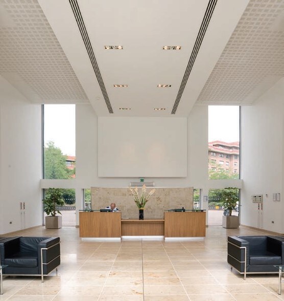 68-72 Hammersmith Rd, London en alquiler - Foto del interior - Imagen 2 de 8