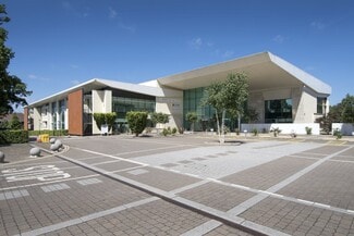 Más detalles de 17 Bartley Way, Hook - Oficina en alquiler