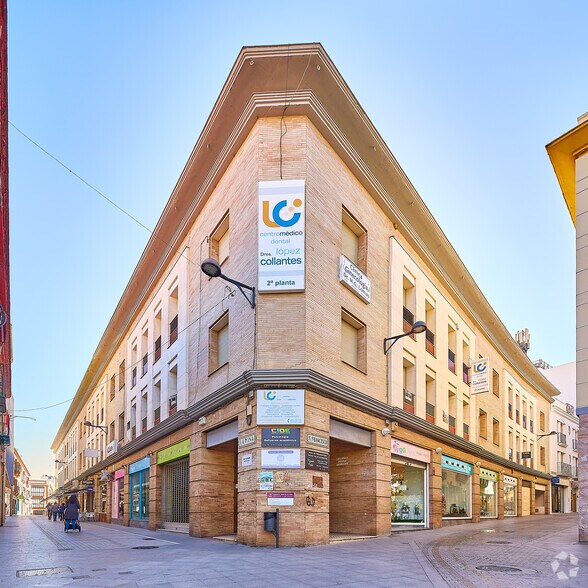 Local en Dos Hermanas, Sevilla en venta - Foto del edificio - Imagen 2 de 3