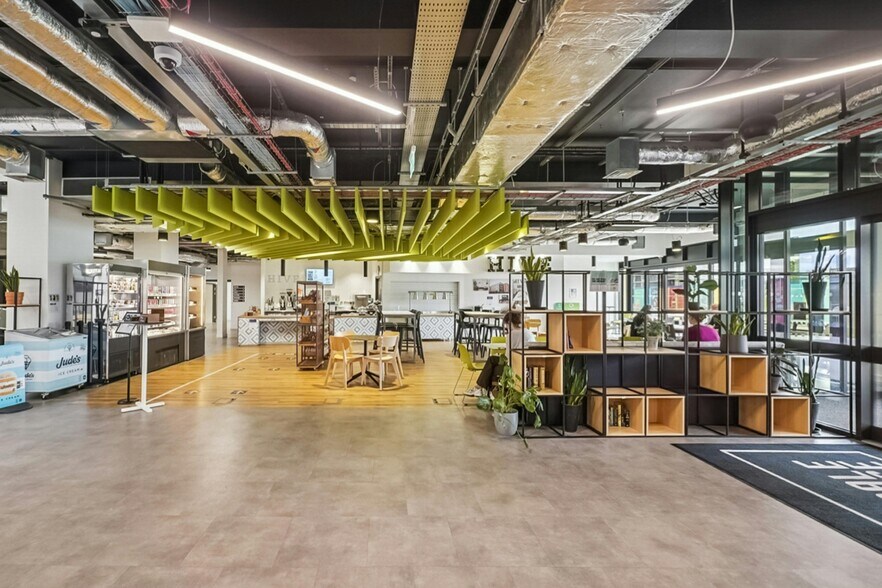 58 Wood Ln, London en alquiler - Foto del edificio - Imagen 3 de 10