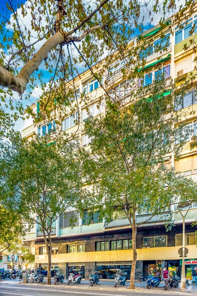 Carrer de París, 146, Barcelona, Barcelona en alquiler - Foto del edificio - Imagen 2 de 2