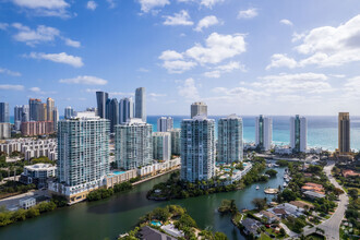 300-330 Sunny Isles Blvd, Sunny Isles Beach, FL - vista aérea  vista de mapa