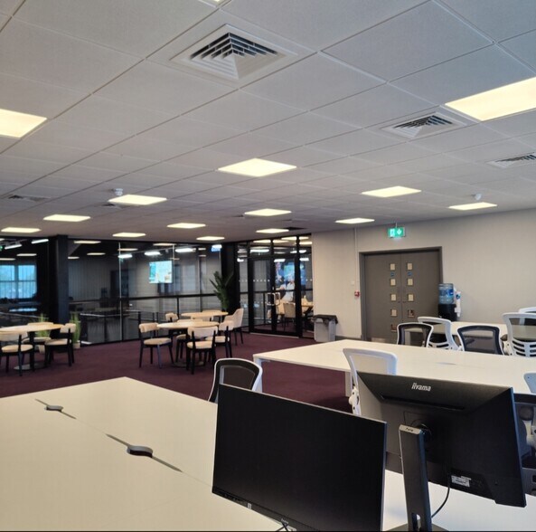 1 Triumph Rd, London en alquiler - Foto del edificio - Imagen 2 de 4