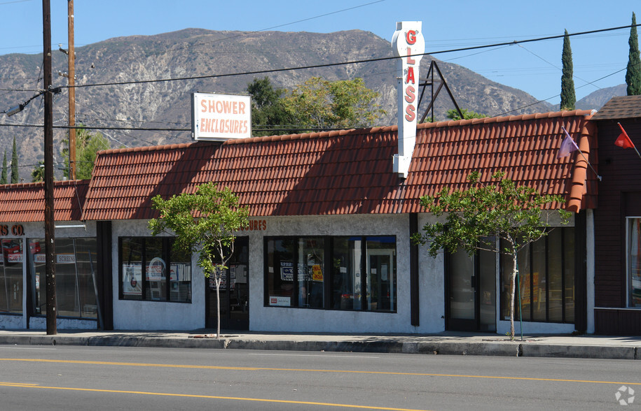 7639 Foothill Blvd, Tujunga, CA en alquiler - Foto del edificio - Imagen 1 de 49