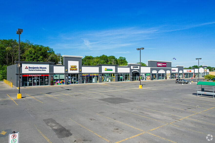 80-88 Boul Don-Quichotte, L'Île-Perrot, QC en alquiler - Foto del edificio - Imagen 1 de 4